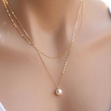 Halskette mit Perlenanhänger